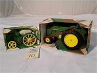 Ertl John Deere R and Model D Tractors NIB 1/16