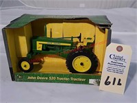 Ertl John Deere 520 Tractor NIB 1/16