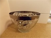 Punch bowl -twelve cups -ladle, Dorothy Thrope