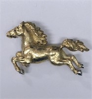 18K YELLOW GOLD HORSE PIN W/ RUBY EYES & WHITE