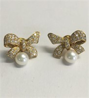 PR OF 18K YELLOW GOLD & DIAMOND BOW EARRINGS