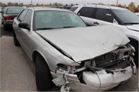 24 2007 FORD CROWN VIC SILVER