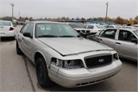 19 2010 FORD CROWN VIC SILVER