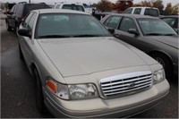 8 2008 FORD CROWN VIC SILVER