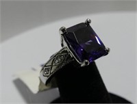 STERLING AND AMETHYST SZ 7 RING