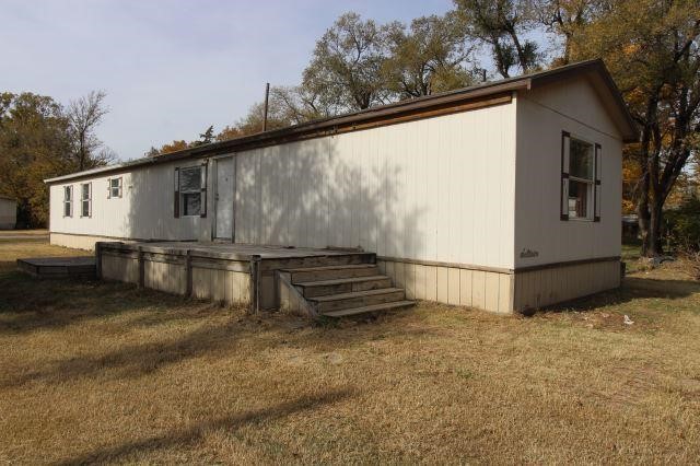 SINGLE WIDE MOBILE HOME ON CORNER LOT ~ 235 S HASLET - WELLI