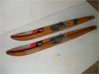 1 Pair Wooden water Ski's 7 x 67 Inch