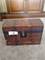 Small antique doll chest  needs repair