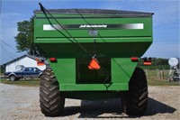 J & M 750 Grain Cart