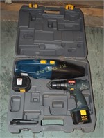 Ryobi 12 V Cordless Drill & Vacuum W Carry Case