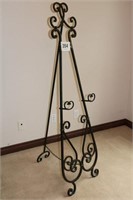 5 1/2' WROUGHT IRON PICTURE EASEL