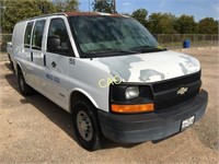 *Chevrolet 2500 Utility Van, White
