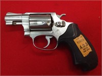 Smith & Wesson .38 SPL Revolver O405 516330