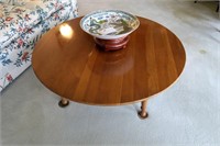40" Cherry round cocktail/coffee table
