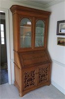40" Victorian walnut bookcase/ secretary