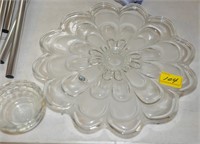 CAKE STAND AND 2 SMALL BOWLS