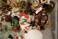 Table Lot- Various Christmas Items