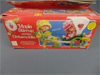 Boxed 1984 Strawberry Shortcake Maple Stirrup Oats