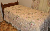 TWIN BED AND BEDDING