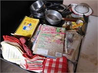Kitchen Items-Pots, Pans, Hot Pads & more