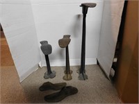 3 Pcs. Cast Iron Shoe Lask Set, 2 Shoe Molds