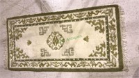 Chinese foyer runner, Green with ivory background