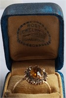 10 K Gold Ring, yellow center stone