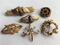 Antique gold look pins, some with sets (6)