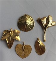 Leaves (4) & Sand Dollar with gold plating