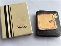 Vashe' make up compact in original box