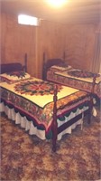 2 twin bed sets and bedspreads