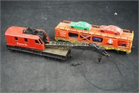 Bachmann Santa Fe Rail Car Carrier & Crane Ho Cars