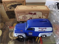 1948 Kentucky Wildcats Basketball Ford Truck Bank