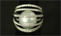 18KT GOLD SOUTH SEA PEARL & 1.93CT. DIAMOND RING
