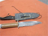 Knife in sheath- 6 1/2" blade