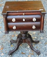 EARLY 19TH C AMERICAN CLASSICAL WORK TABLE,
