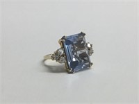 AQUA MARINE & DIAMOND RING IN 14K YELLOW GOLD