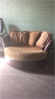 FunkyRound rotating chair chaise lounge