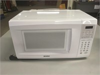 Kenmore white microwave apartment size 700 W