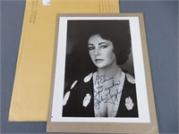 Elizabeth Taylor Signed Photo