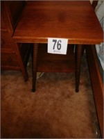 Square oak lamp table