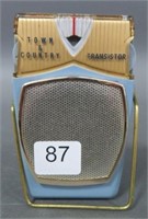 TOWN AND COUNTRY TRANSISTOR RADIO