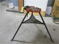 Pipe Threading Stand