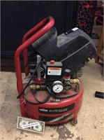 Briggs & Stratton 6gal air compressor 125 psi