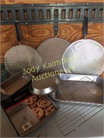 Assorted baking pans and fry screens