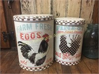 Pair of tin canisters chicken themed