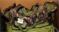LARGE CAMO WHITETAILS BAG W/ LOTS OF POCKETS