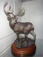 "Last Look" Deer statue by Bradford Williams 478/9