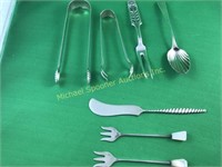 SEVEN SMALL STERLING FLATWARE AND SERVING PIECES