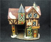 Vtg Christmas Village Inn Ceramic Light Up